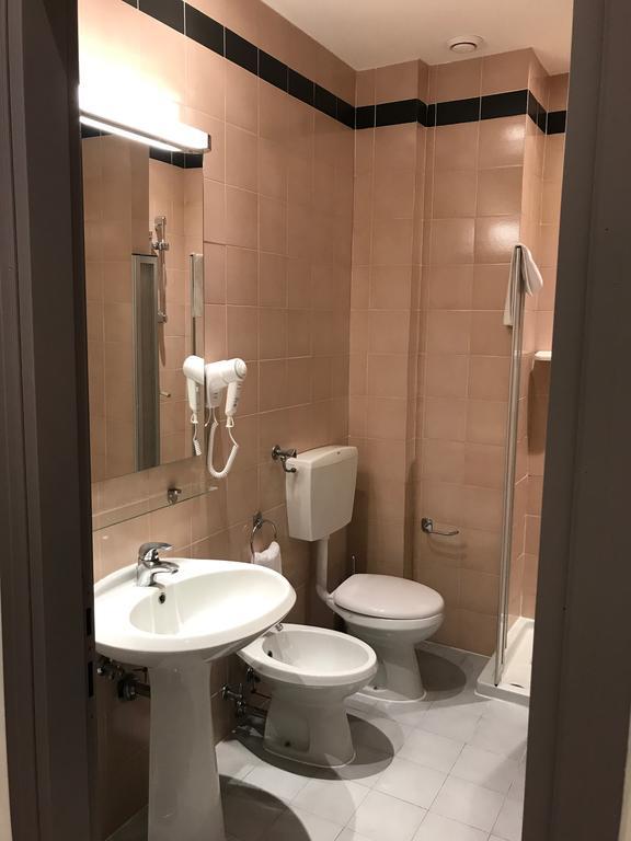 Novahotel Reggio d'Emilie Chambre photo